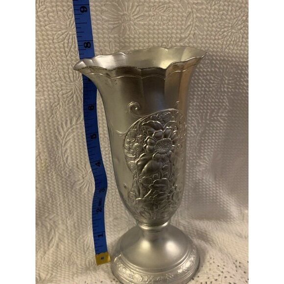 Vintage Pewter Silver Embossed Art Deco Footed VASE T Bear Mark Japan - Picture 4 of 12